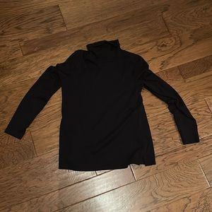 Lands End black turtle neck. L